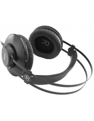AKG K52