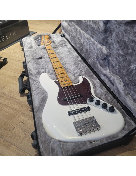 FENDER - JAZZ BASS ULTRA 5 CORDES ARTIC PEARL COMME NEUVE FENDER - JAZZ BASS ULTRA 5 CORDES ARTIC PEARL COMME NEUVE