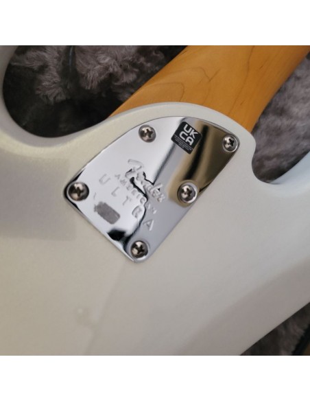 Steel Music - JAZZ BASS ULTRA 5 CORDES ARTIC PEARL COMME NEUVE Steel Music - JAZZ BASS ULTRA 5 CORDES ARTIC PEARL COMME NEUVE
